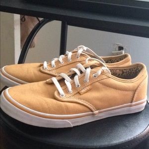 Comfy low cut vans